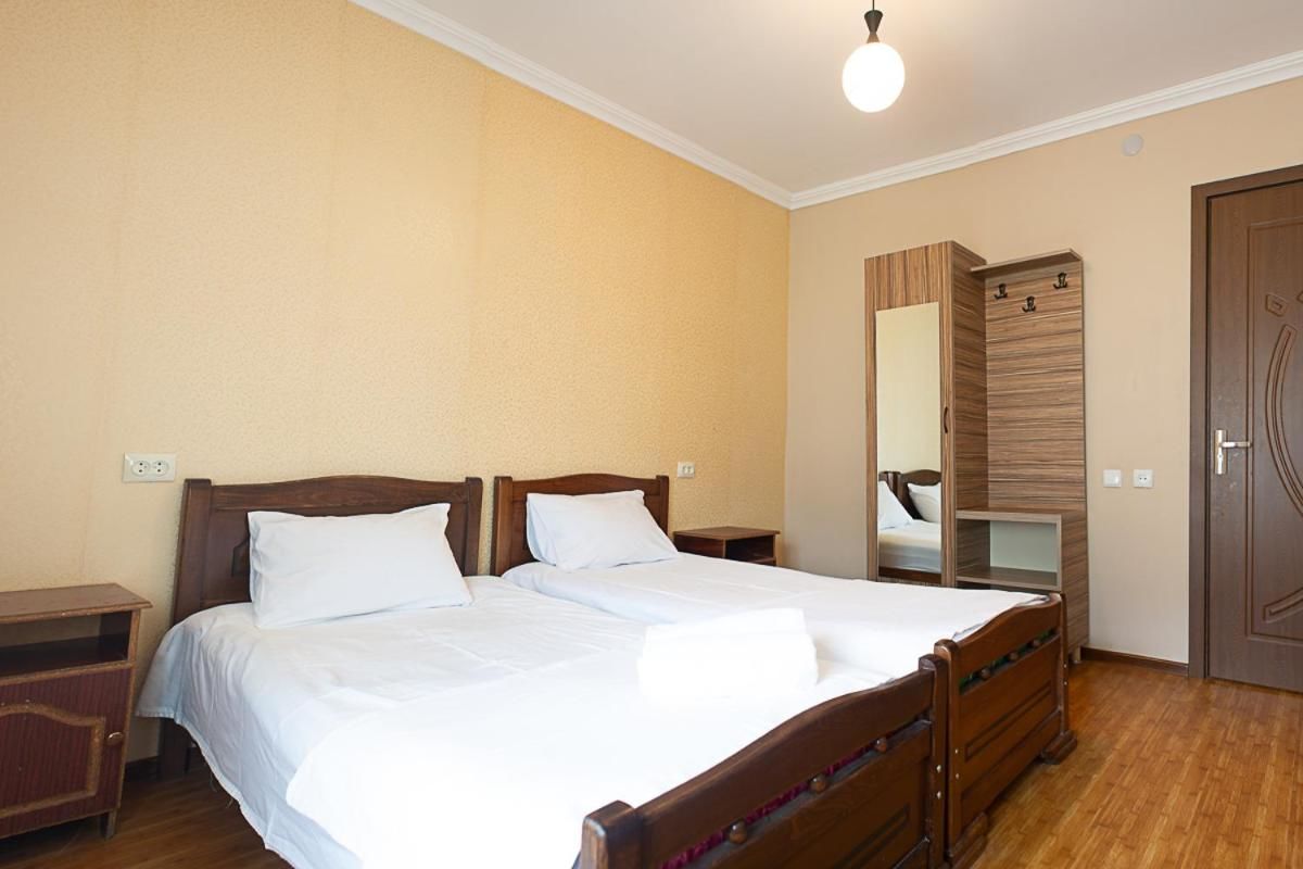 Гостевой дом Mestia Residence Местиа-15